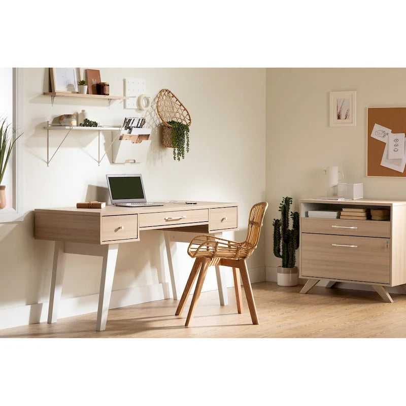 Bureau d'ordinateur avec multiprise et tiroirs