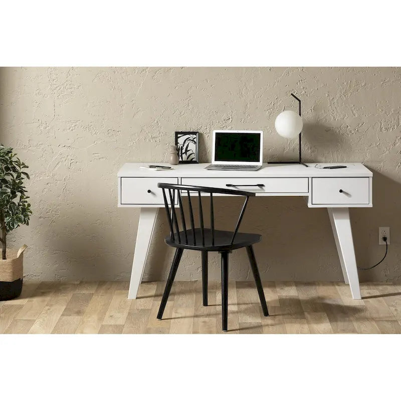 Bureau d'ordinateur avec multiprise et tiroirs
